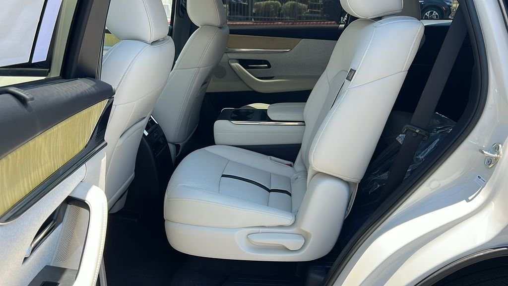 New 2026 Rhodium White Premium Mazda 3.3 Turbo S Premium Plus image 12