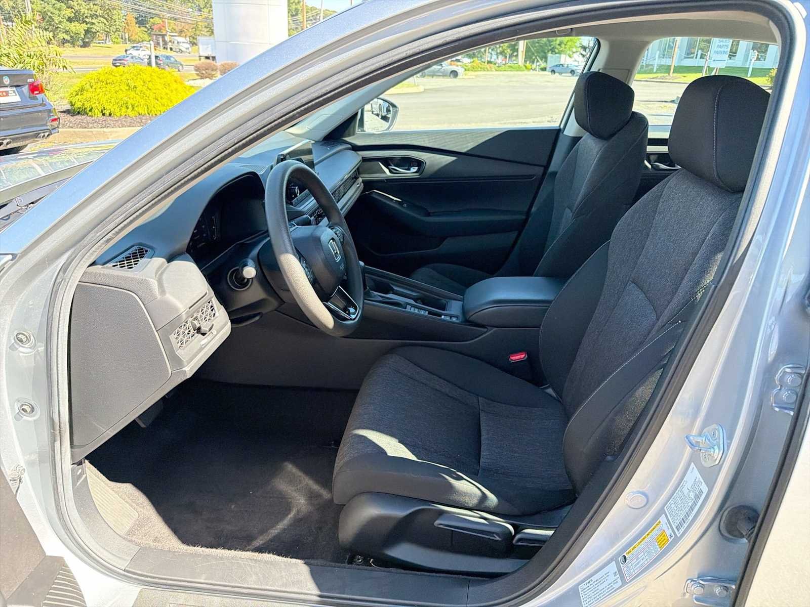 Used 2025 Solar Silver Metallic Honda LX image 11