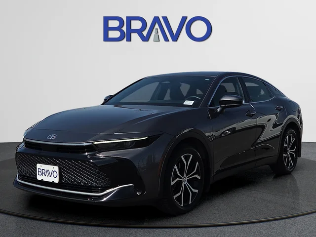 Pre-Owned 2024 Toyota Crown XLE NA Sedan