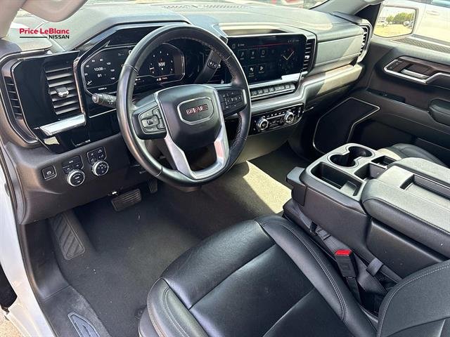 2024 GMC Sierra 1500 SLT - Photo 17