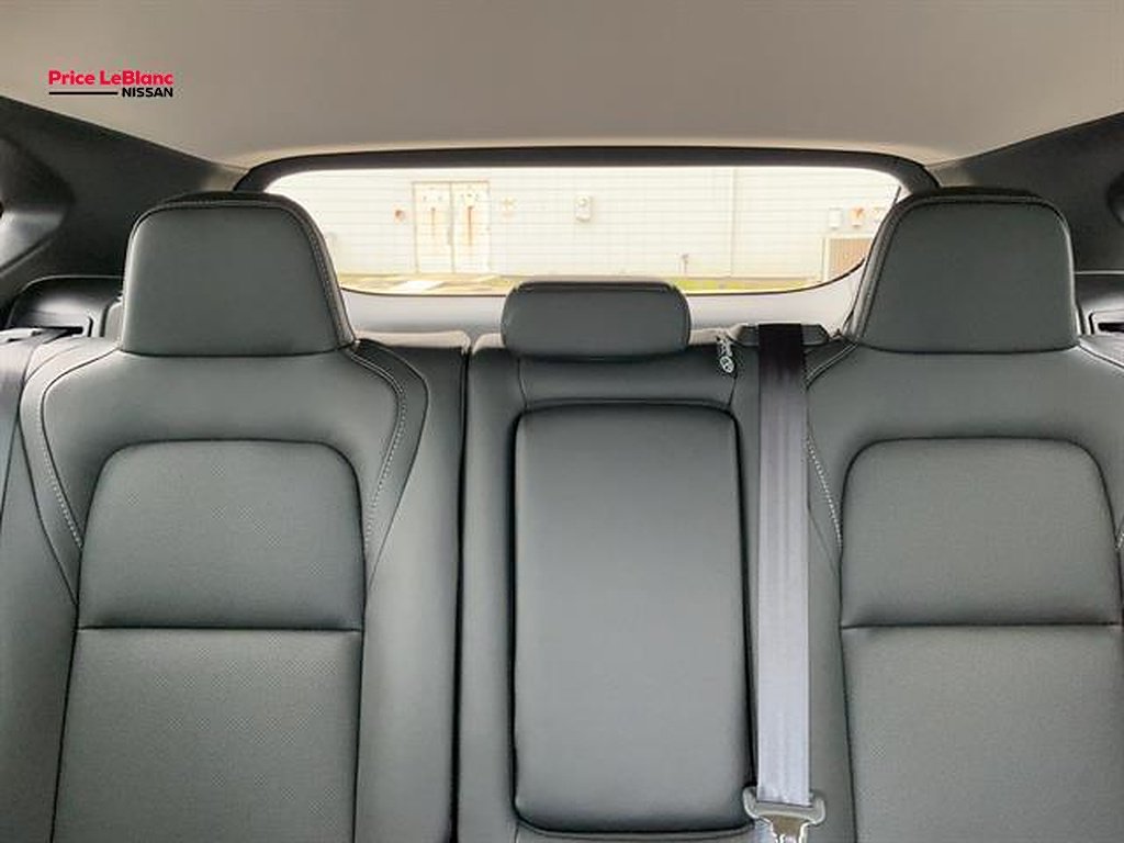 New 2026 Everest White Pearl TriCoat Nissan SL image 15