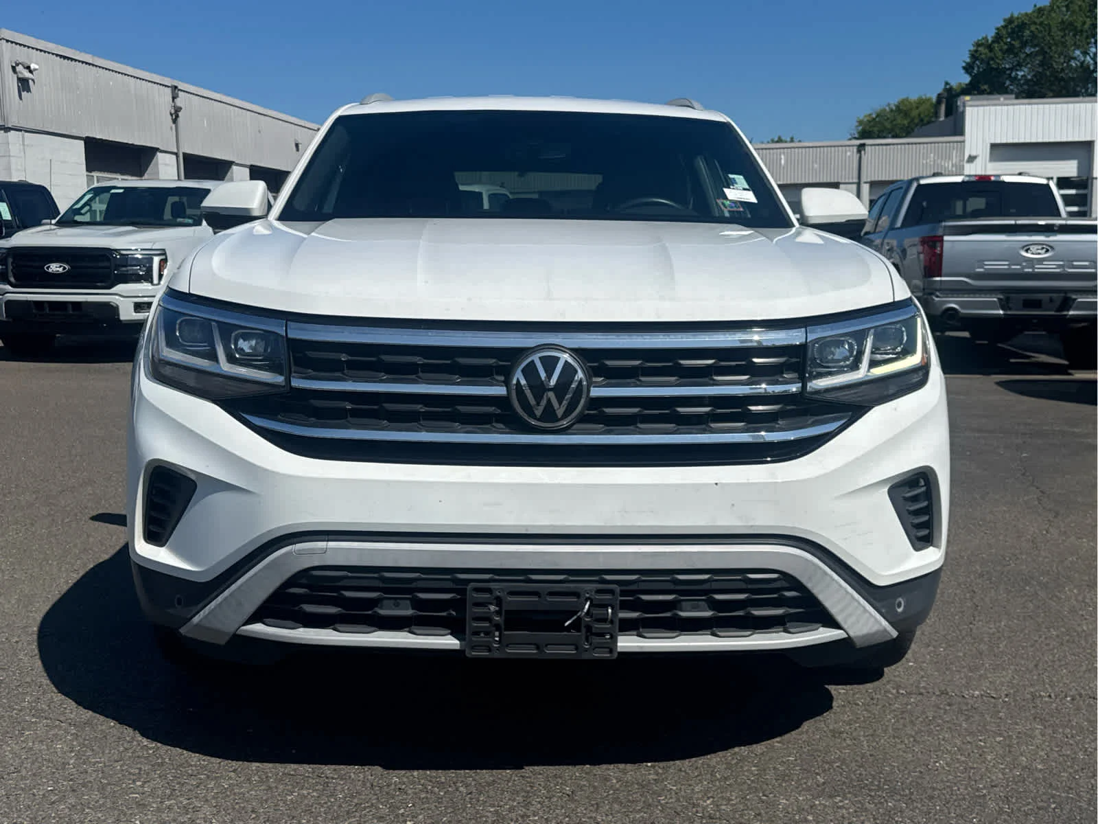 Used 2021 Pure White Volkswagen 2.0T SE w/Technology image 8