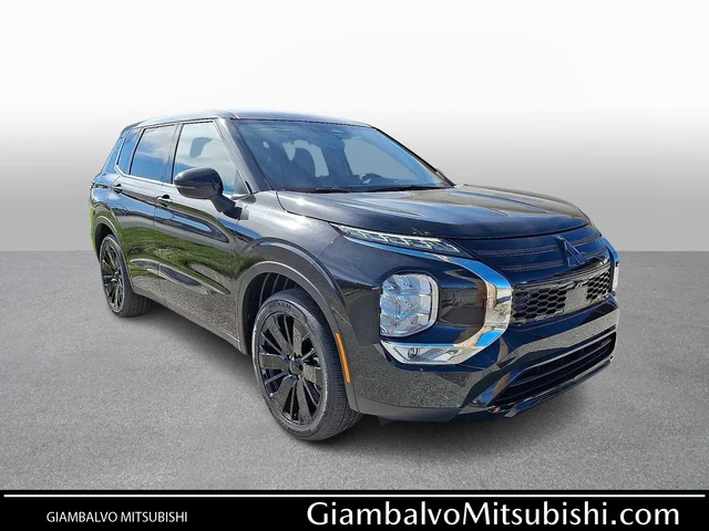 2026 Mitsubishi Outlander LE