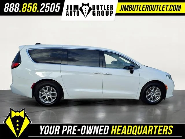 Used 2024  Chrysler Touring L image 26