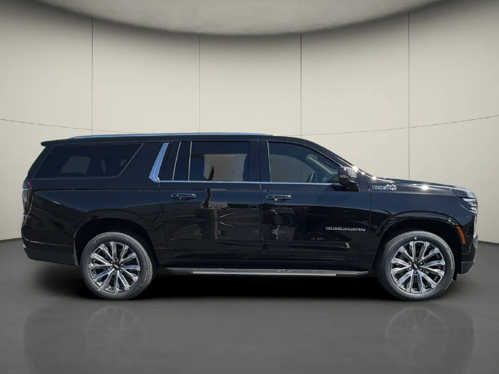 New 2026 Black Chevrolet High Country image 8