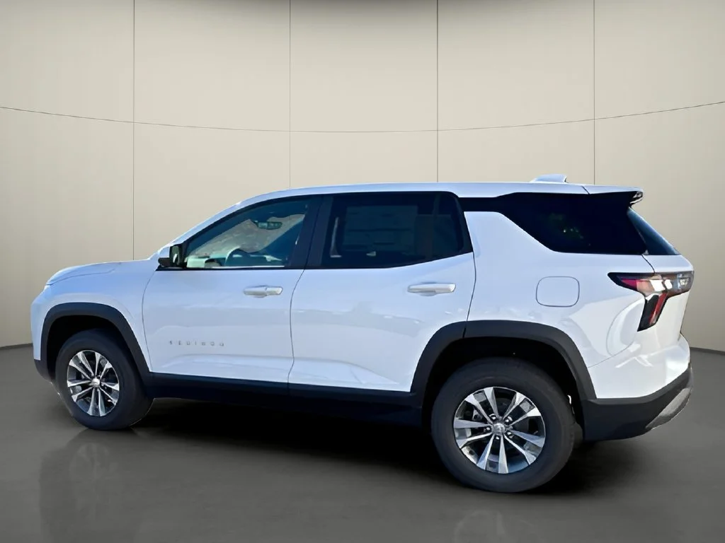 New 2027 Summit White Chevrolet LT image 2
