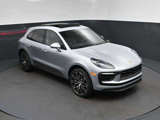 2023 Porsche Macan Base