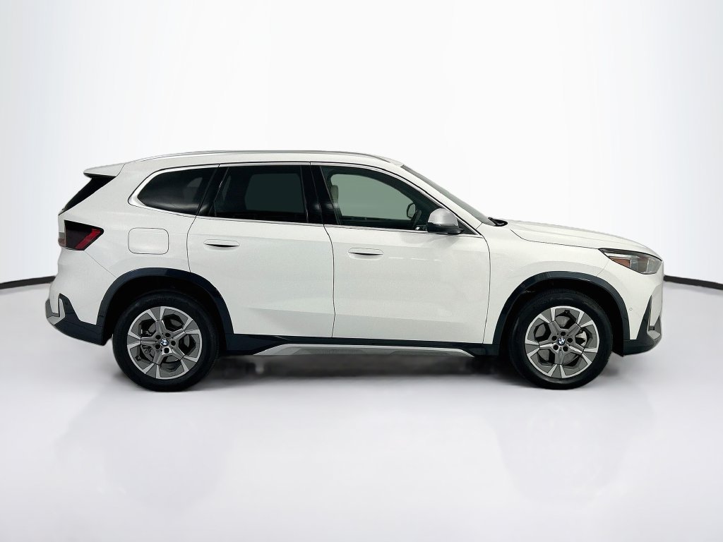 Certified Used 2024 Alpine White BMW xDrive28i image 4