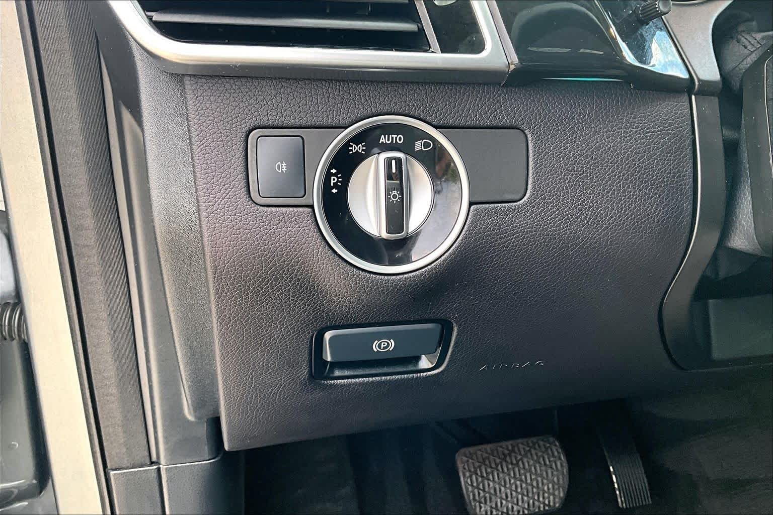 Used 2018 Selenite Grey Metallic Mercedes-Benz GLE 350 image 36