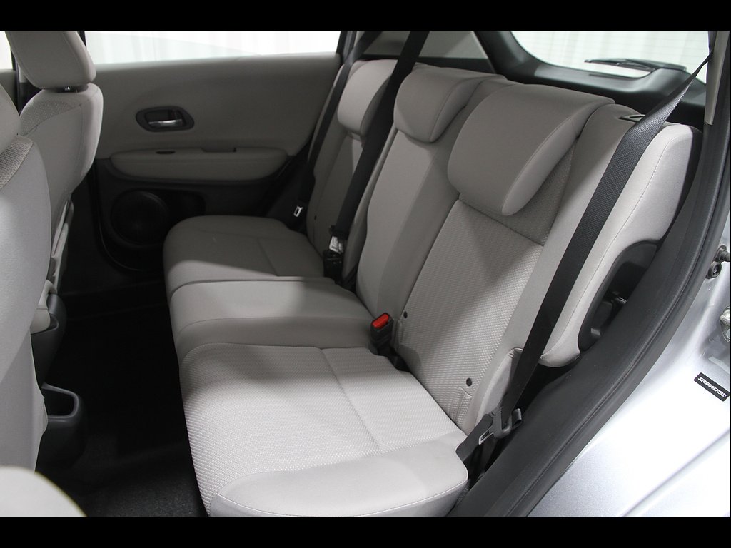 2017 Honda HR-V LX - Photo 16