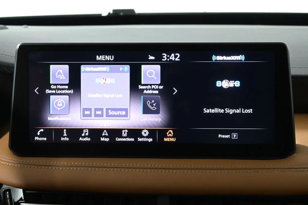 Used 2025 Black INFINITI Sensory image 17