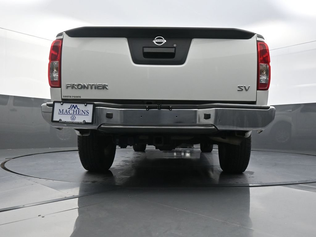 Used 2017 White Nissan SV image 27