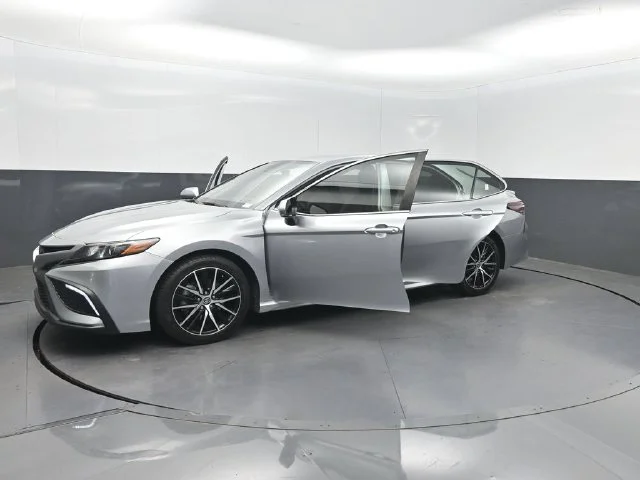Used 2022 Silver Toyota SE image 36