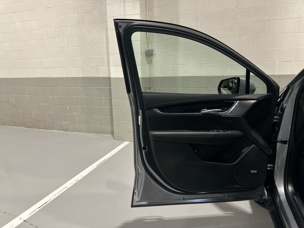 2025 Cadillac XT5 Premium Luxury - Photo 9