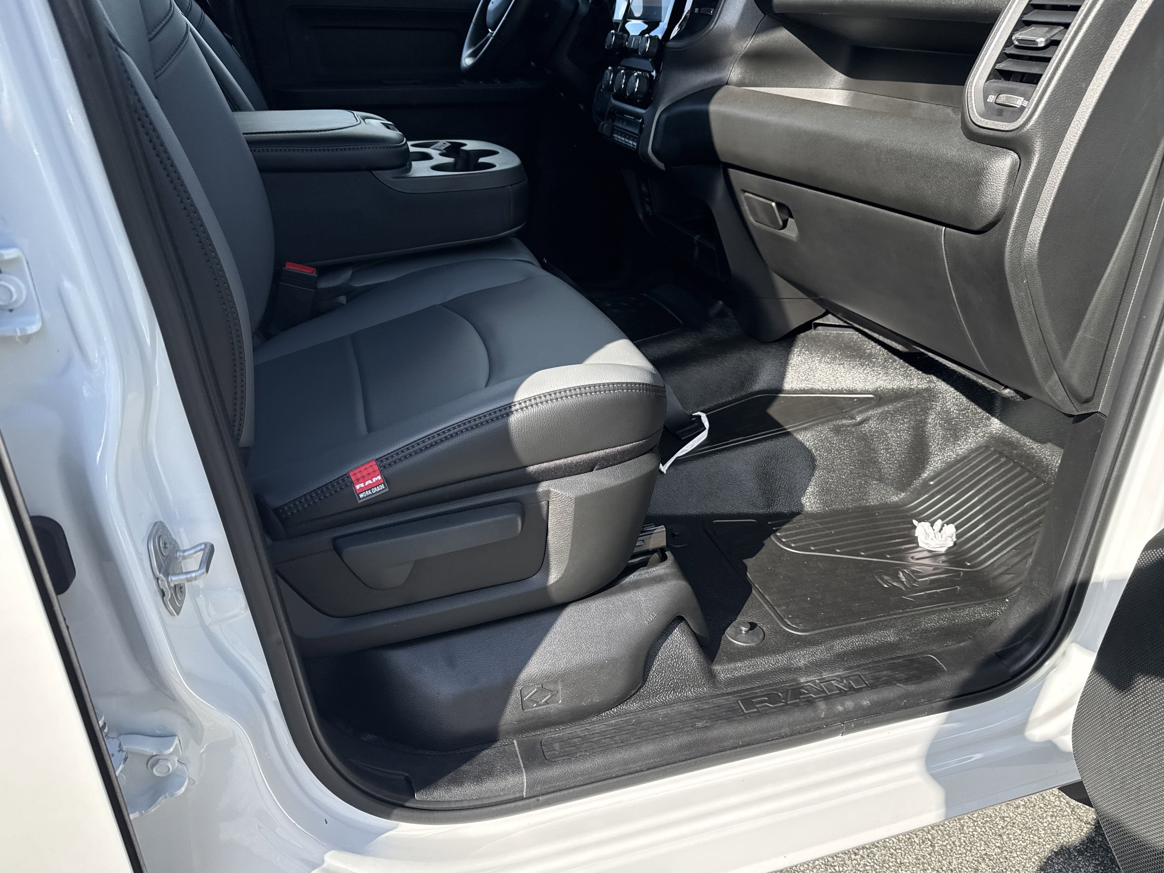New 2025 Bright White Clearcoat RAM Tradesman image 18