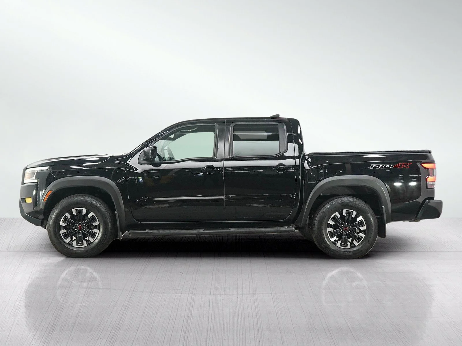 Used 2022 Nissan Frontier PRO-4X with VIN 1N6ED1EK6NN600815 for sale in Wayzata, Minnesota
