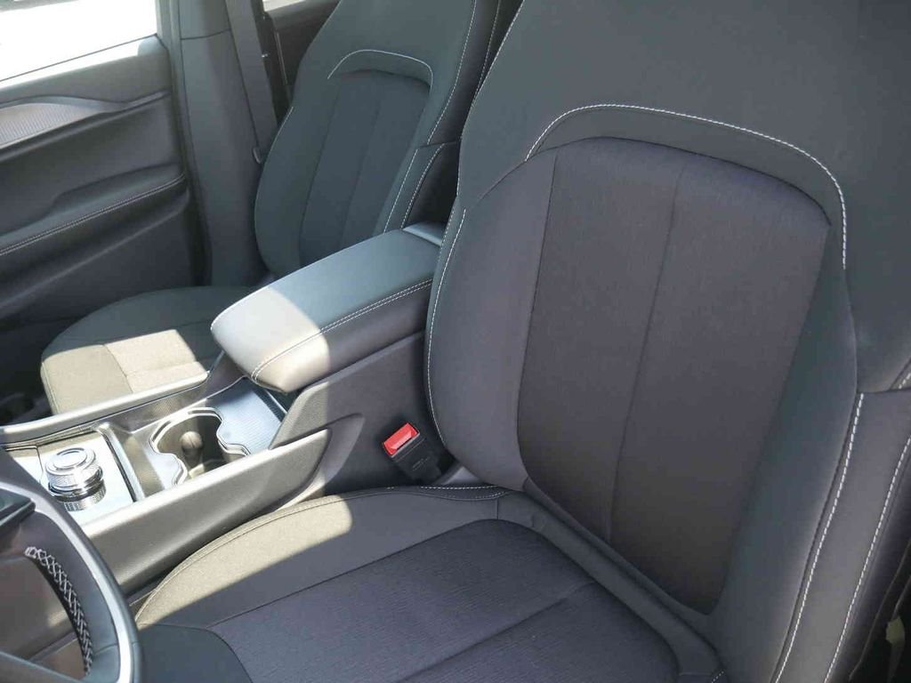 New 2026 Bright White Clearcoat Jeep Laredo X image 24