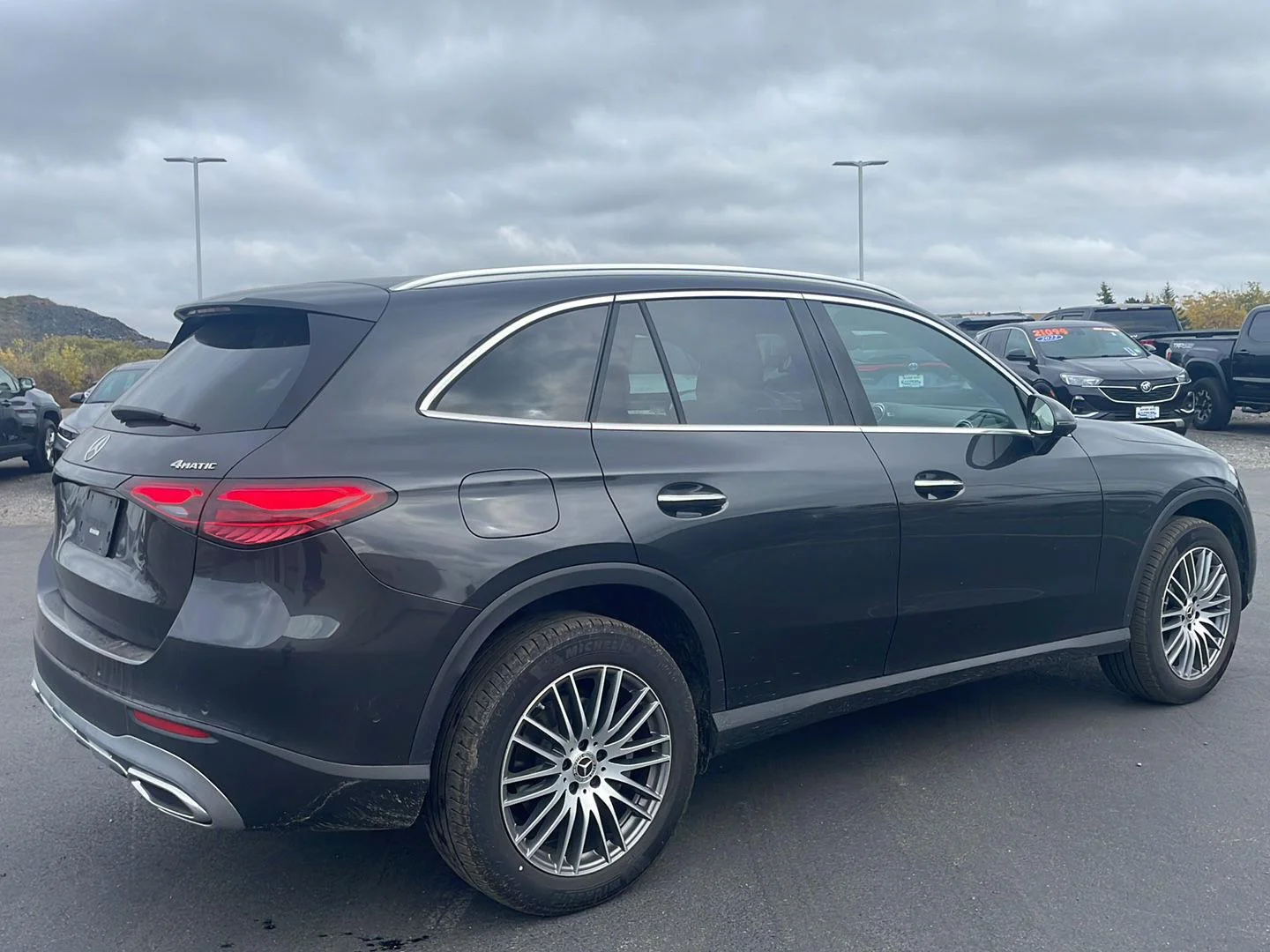 Used 2026  Mercedes-Benz GLC 300 image 11