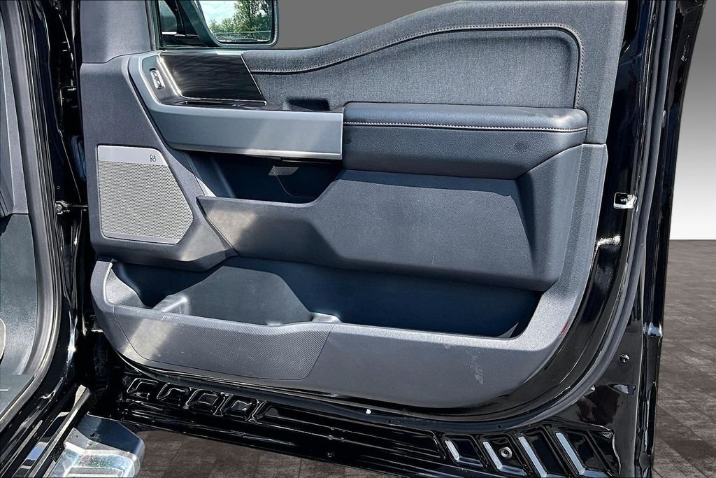 Used 2024 Black Metallic Ford Lariat image 13