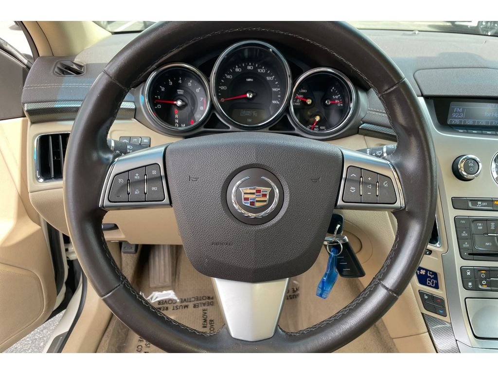Used 2013 White Diamond Tricoat Cadillac Luxury image 32
