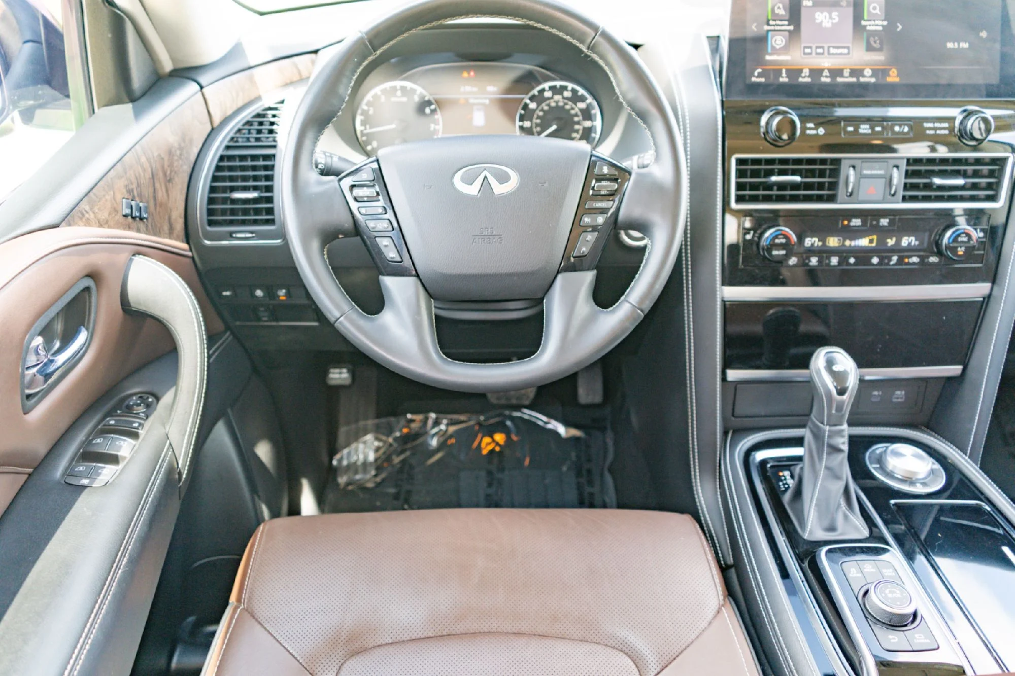 Certified Used 2024 Gray INFINITI Premium Select image 22