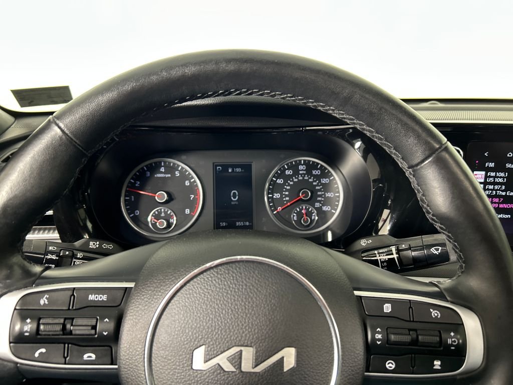 Used 2023 White Kia GT-Line image 13
