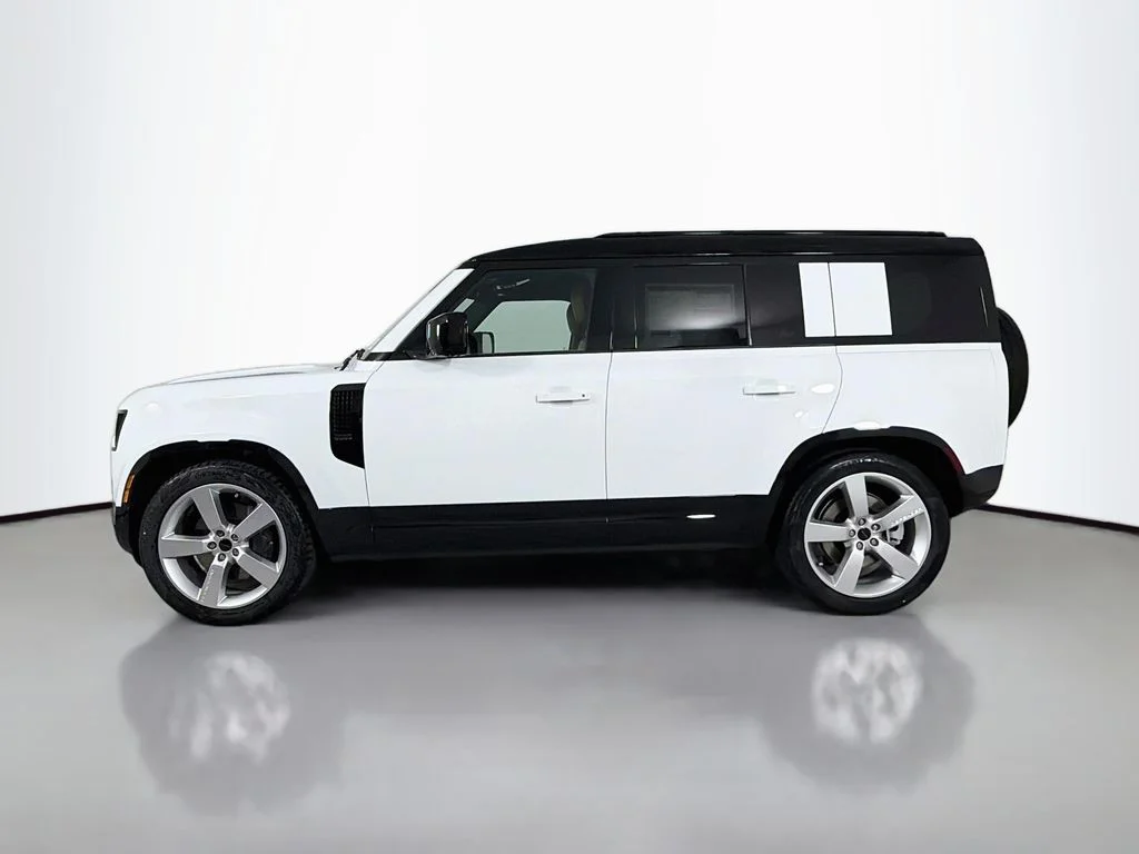 New 2026 Fuji White Land Rover X-Dynamic SE image 8