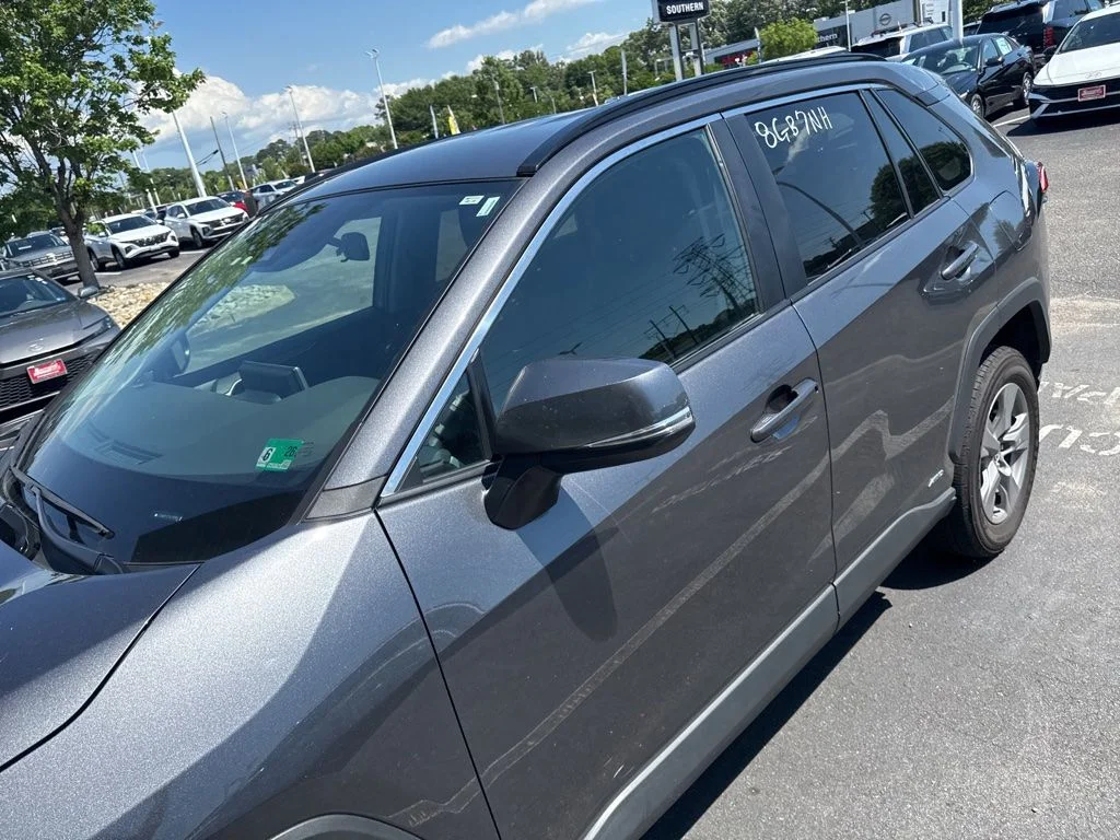 Used 2025 Gray Toyota XLE image 3