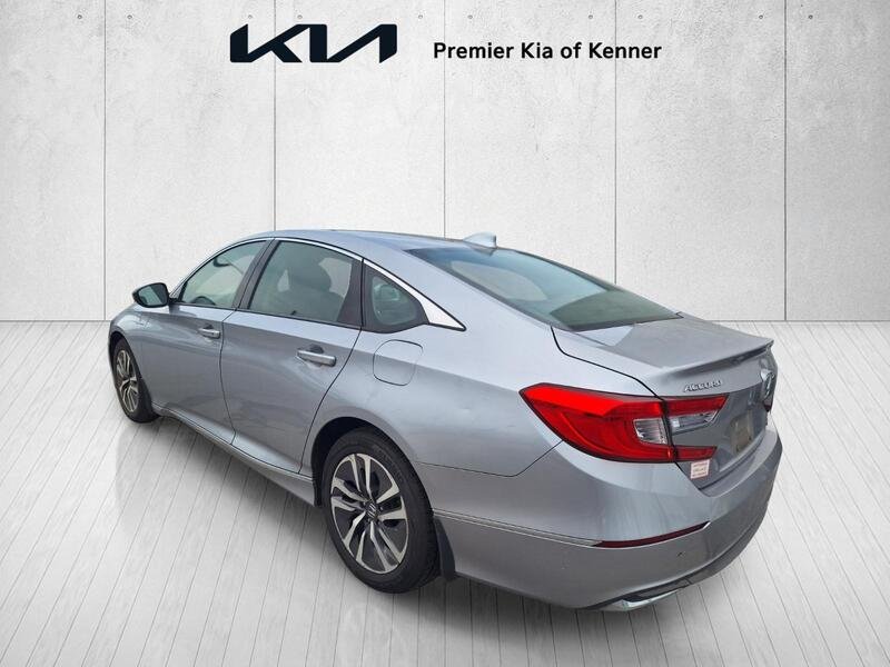 Used 2018  Honda EX image 3