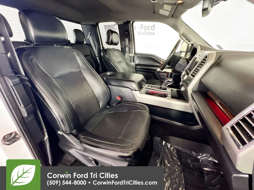 Used 2015 White Platinum Clearcoat Metallic Ford Lariat image 16