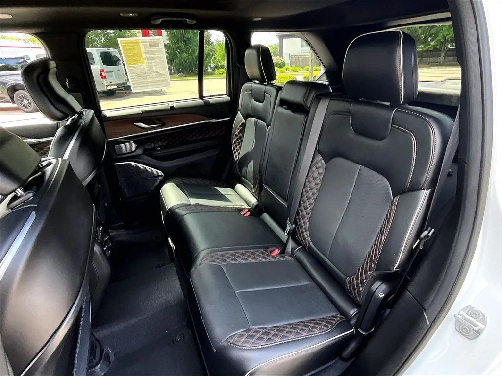 Used 2023 White Jeep Summit 4xe image 15