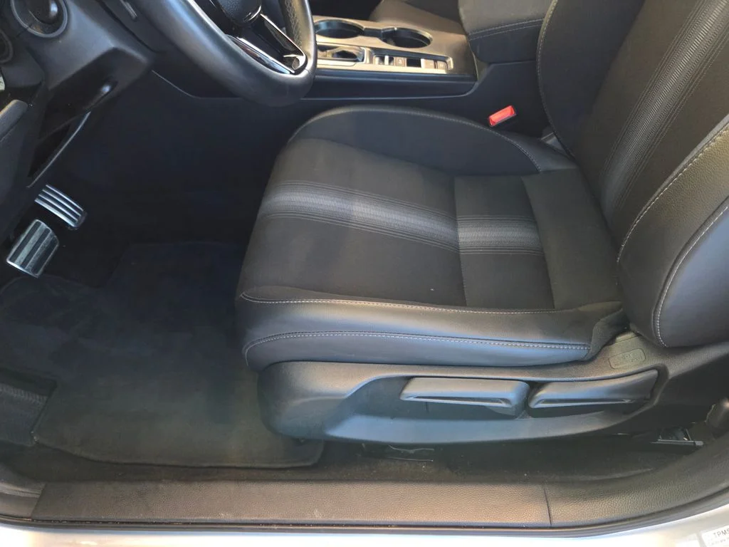 Certified Used 2025 Solar Silver Metallic Honda Sport image 13