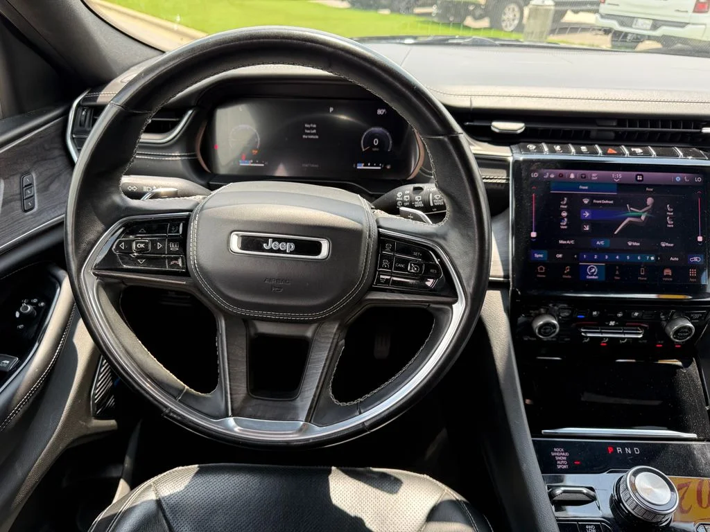 Used 2021 Black Jeep Overland image 9