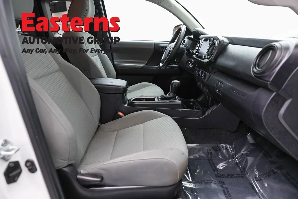 Used 2021 White Toyota SR image 21