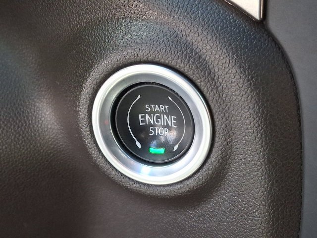Used 2021 Blue Chevrolet LTZ image 24