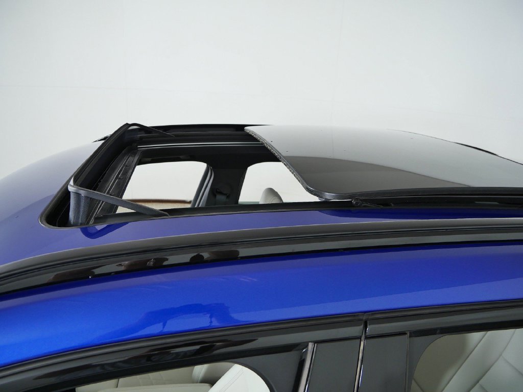 New 2027 Portimao Blue Metallic BMW xDrive28i image 18