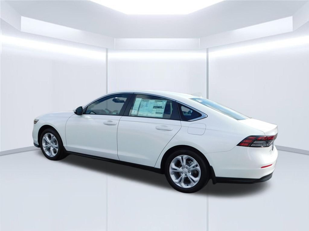New 2026 Platinum White Pearl Honda LX image 5