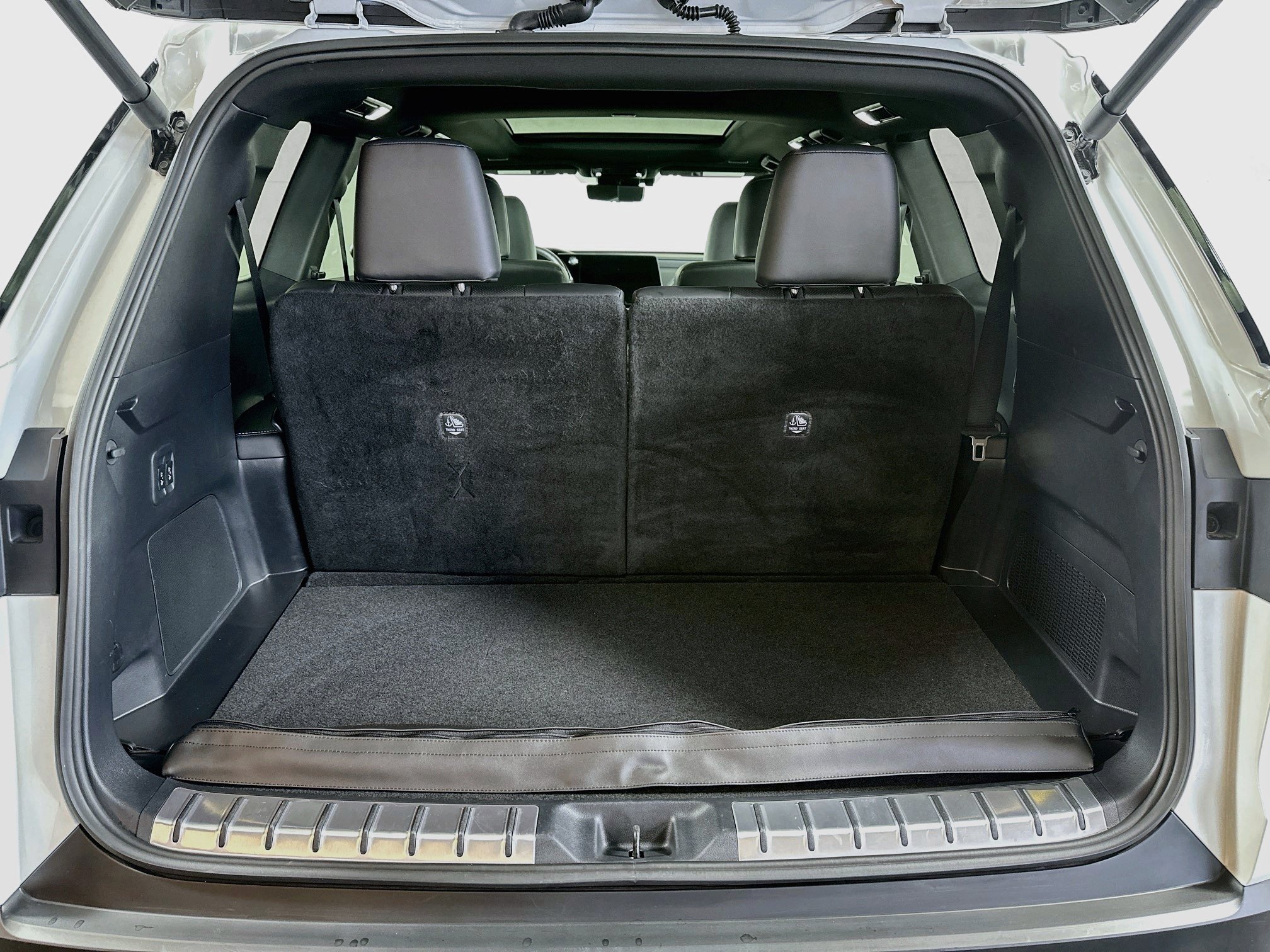 Certified Used 2025 Pearl Lexus 350 Luxury image 26