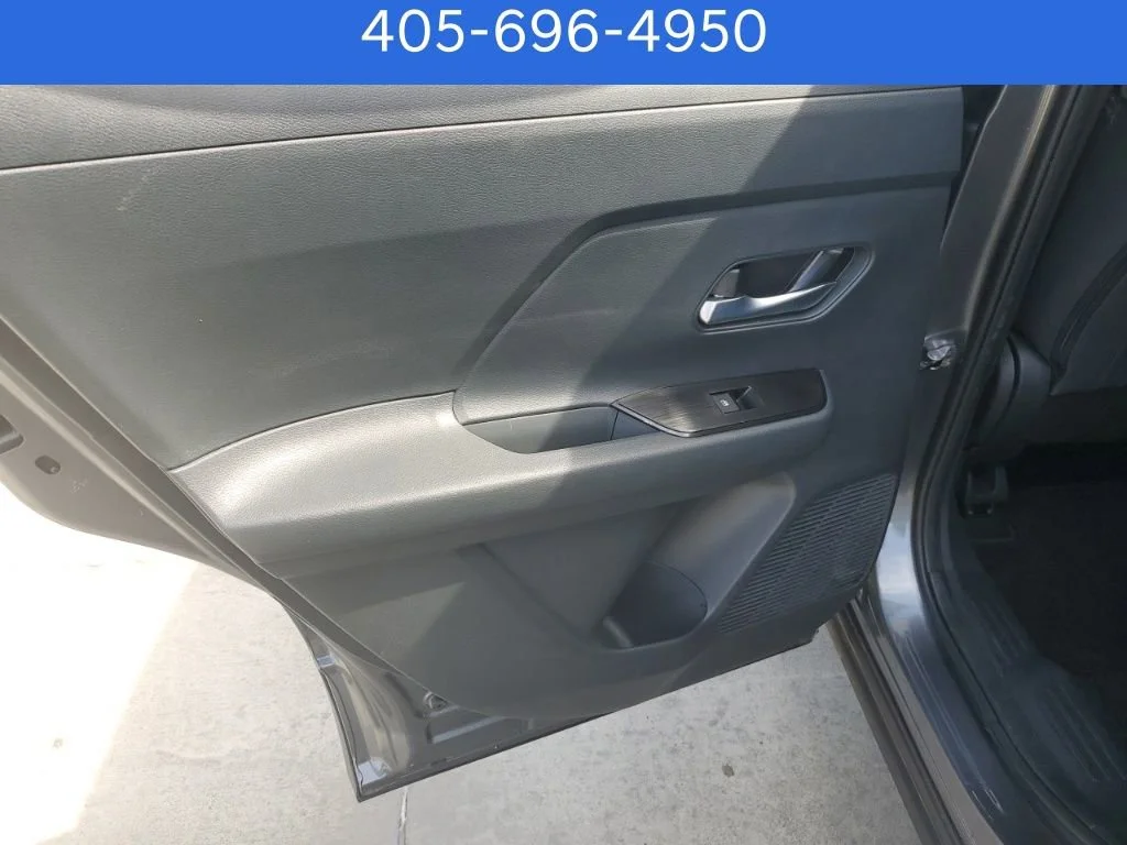 Pre-Owned 2026 Nissan Kicks SV