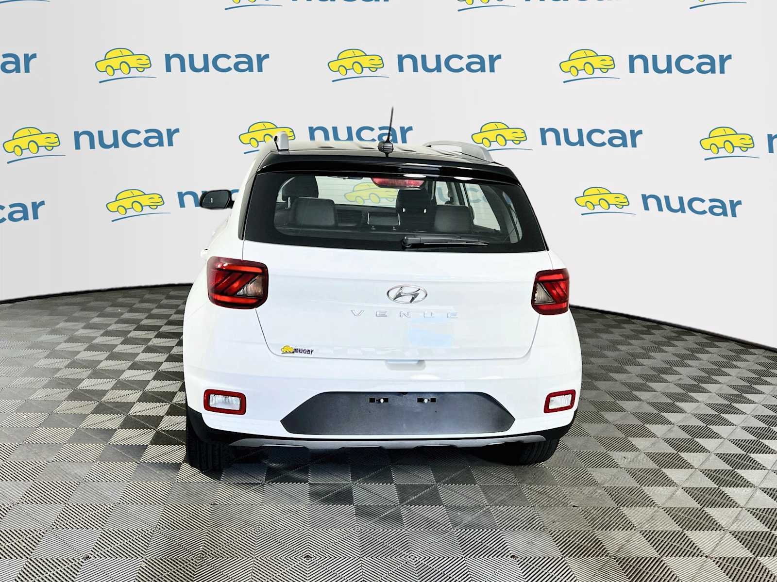 Used 2026 Lunar White w/Black Roof Hyundai SEL image 6