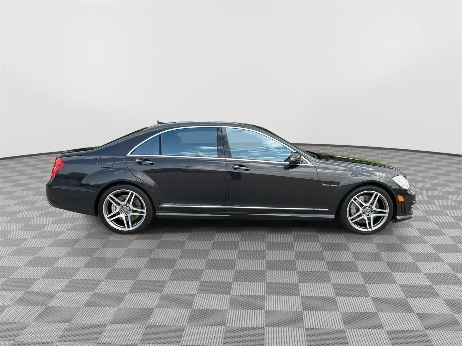 Used 2013  Mercedes-Benz S 63 AMG® image 3