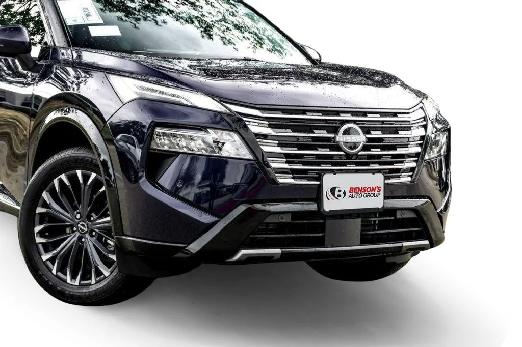 New 2026 Blue Nissan Platinum image 3