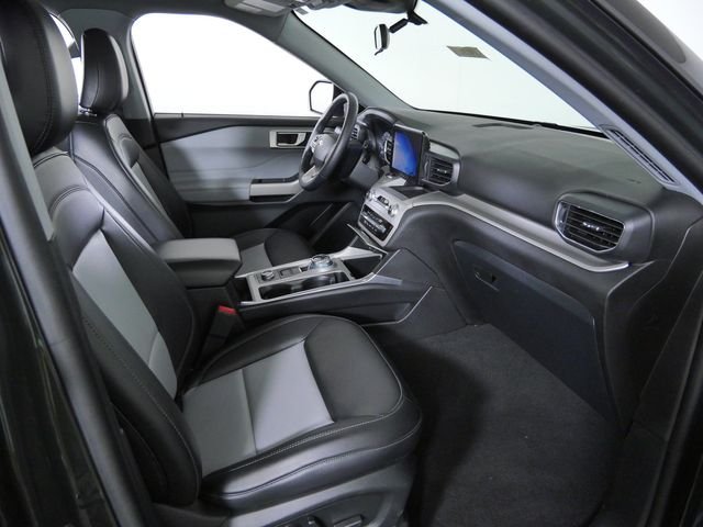 Certified Used 2024 Green Ford XLT image 12