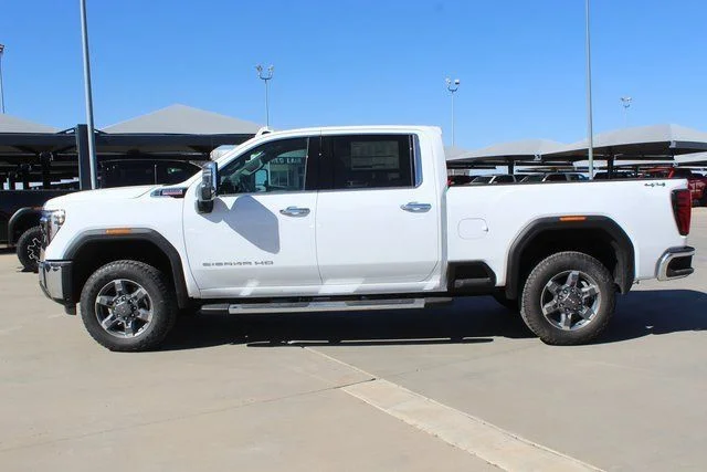 New 2026 White GMC SLT image 2