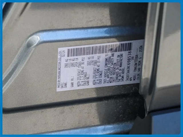Used 2024 Gray Nissan S image 28