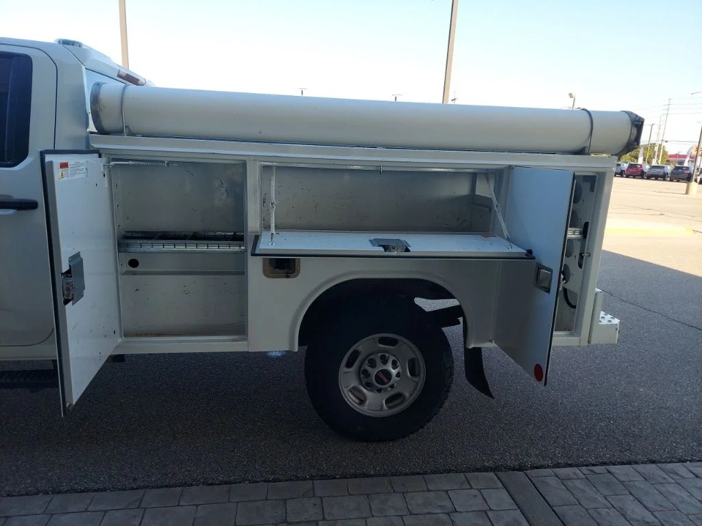 Used 2023 White GMC Pro image 13