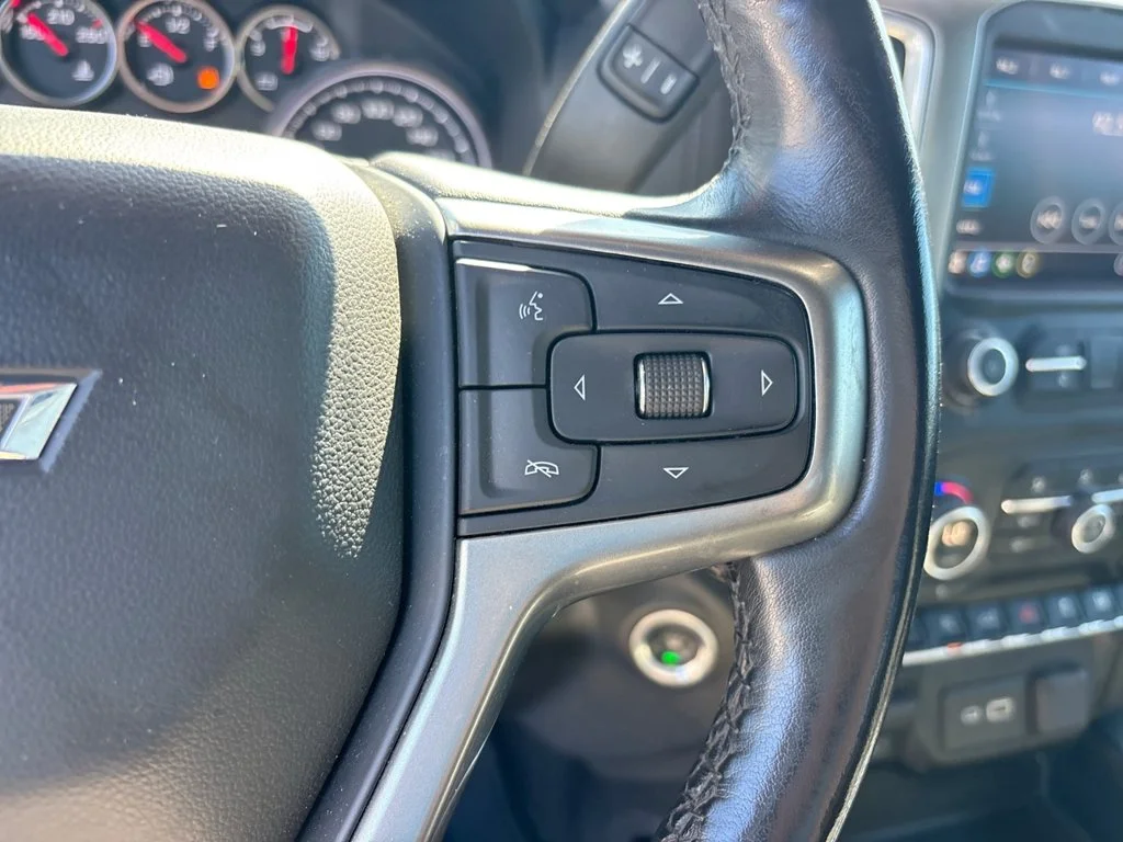 Used 2020 Red Chevrolet RST image 30