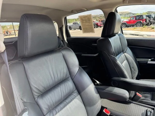 Used 2014 White Honda EX-L image 21