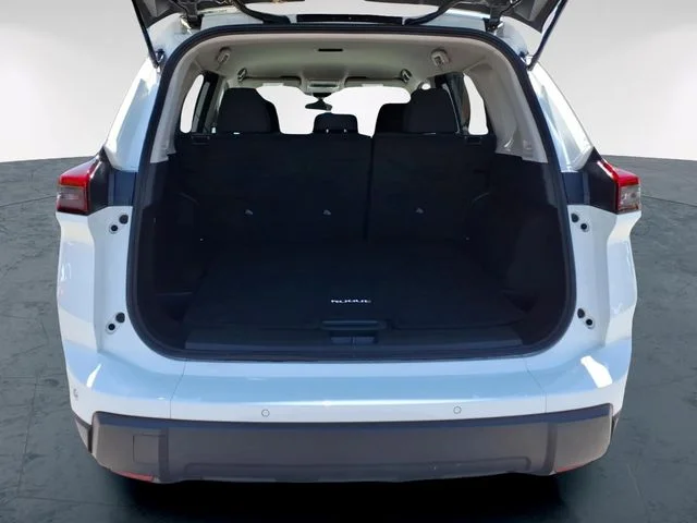 Used 2024 White Nissan S image 11