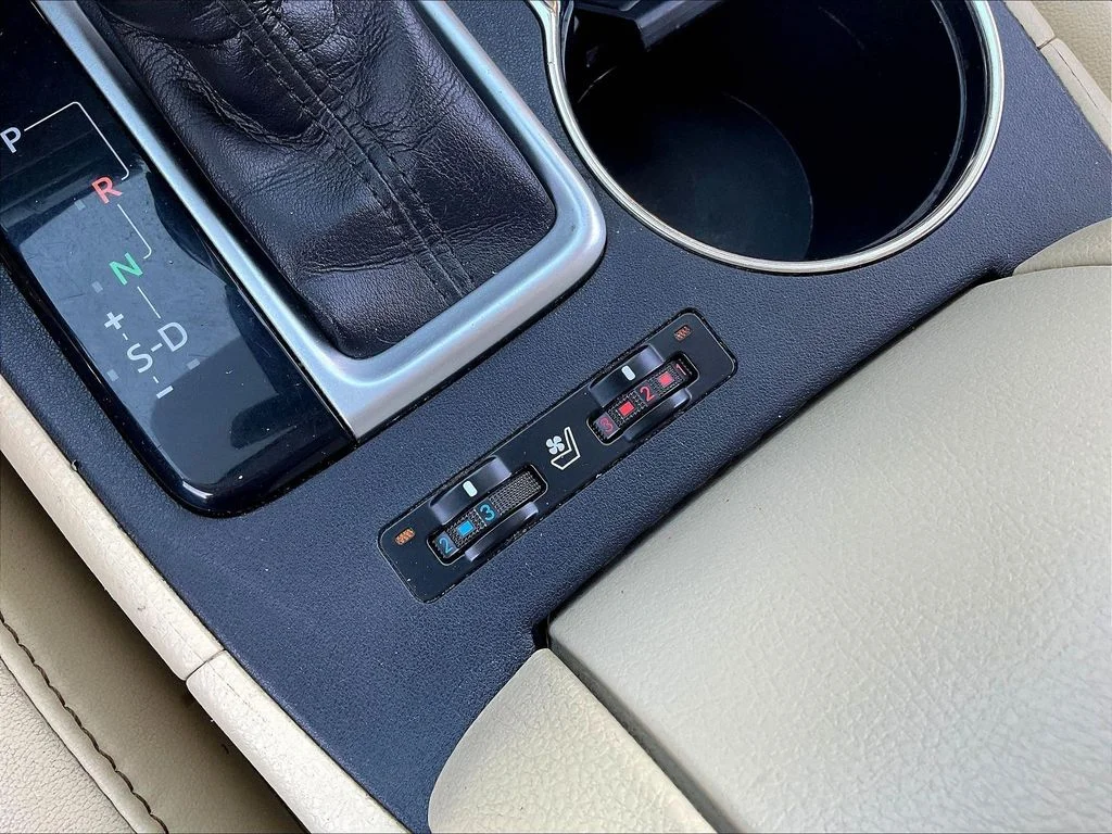 Used 2018 Black Toyota Limited image 15